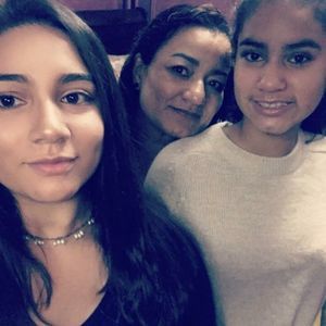 Meet your Posher, Claudia